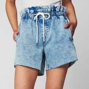Blank Nyc Love On Top Acid Wash Paperbag Cutoff Shorts